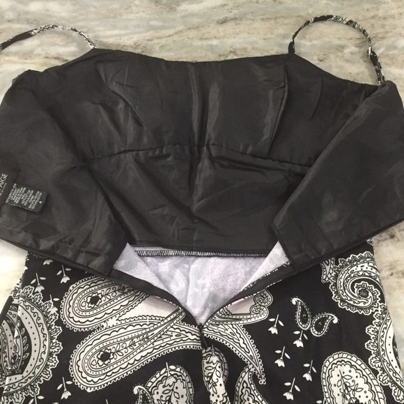 Alyn Paige paisley dress - Picture 6 of 10